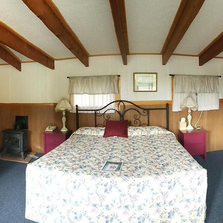 Twilite Motel Эллсуорт Экстерьер фото